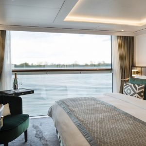 Crystal Ravel - River Suite 3