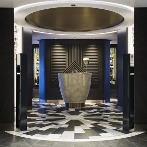 Crystal Ravel - Waterside Restaurant 3