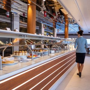 Seven Seas Splendor - Pool Grill Restaurant