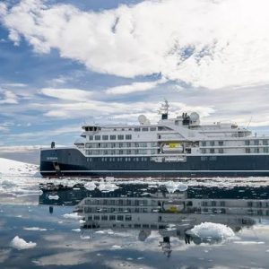 Minerva & Vega aussen Antarktis 02