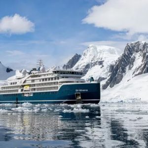 Minerva & Vega aussen Antarktis