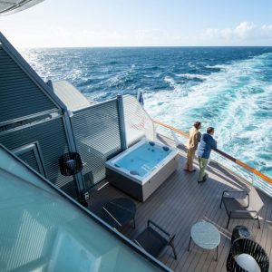 Ponant - Le Commandant Charcot - Duplex Suite Veranda