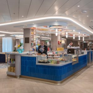 Silver Nova & Silver Ray - Cafe Art