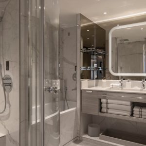 Silver Nova & Silver Ray - Kabinen - Medaillon Suite Bad