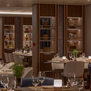 Silver Nova & Silver Ray - Restaurant Salt Kitchen 01